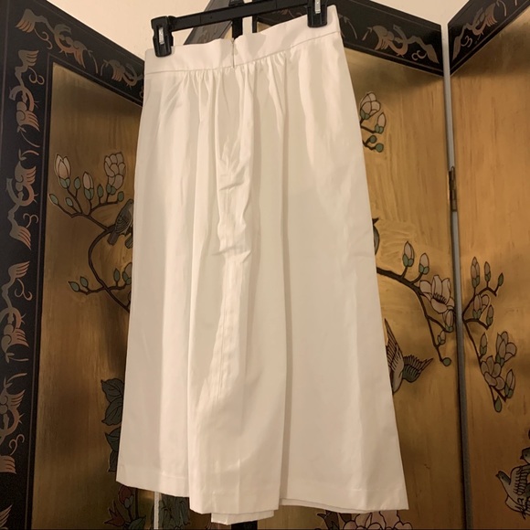 Zara Mid-length White Skirt with Pockets - Picture 2 of 4